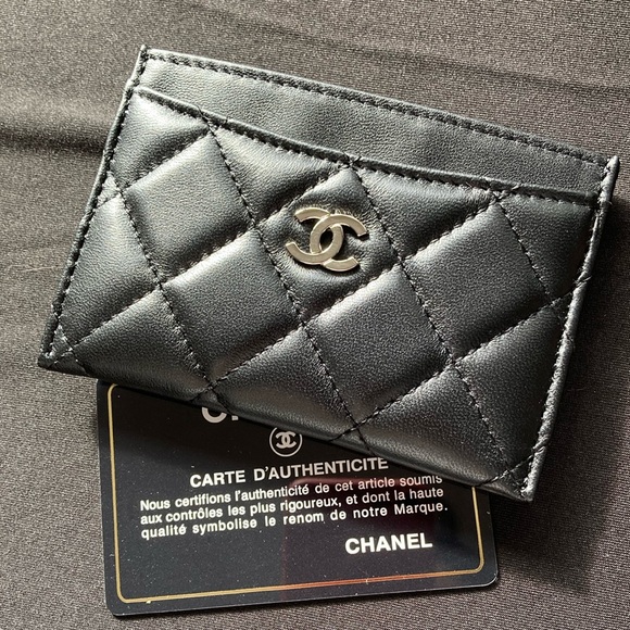 CHANEL Accessories - Chanel lamb skin black cardholder